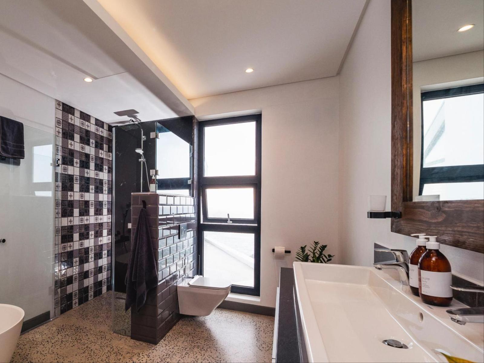 Boutique Ocean Views - Incorporating Wendy'S Hotel Hermanus Room photo